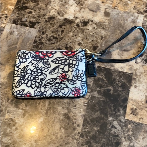 Coach Handbags - Coach Poppy Floral Graffiti Wristlet Coach Handbags - Coach Poppy Floral Graffiti Wristlet